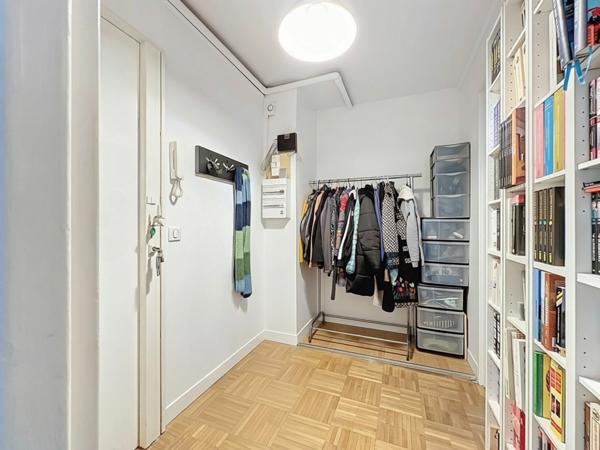 Crimée - Appartement 3 pièces lumineux avec grand balcon