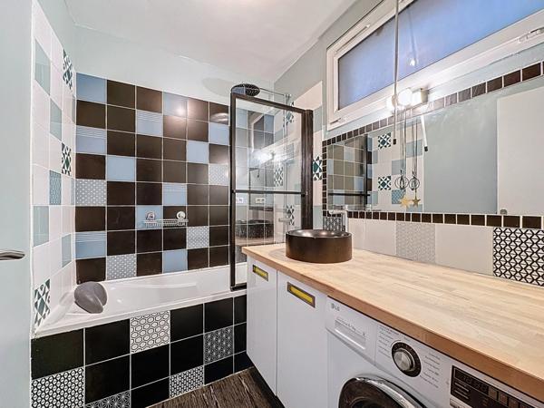 Crimée - Appartement 3 pièces lumineux avec grand balcon