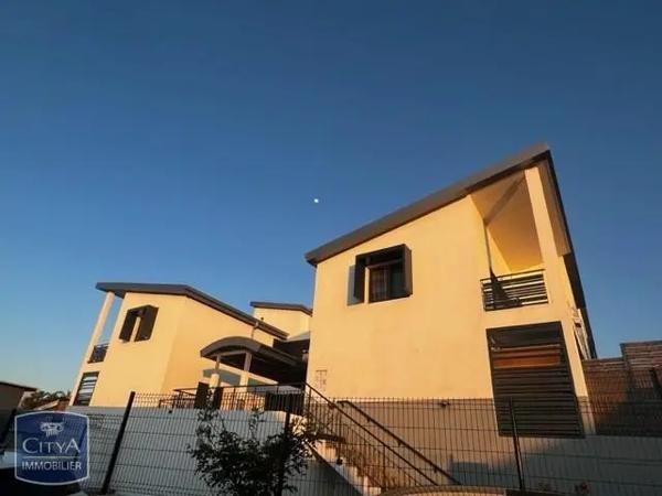 Appartement à louer 3 pièces 68.1m² Saint-Denis (97417)