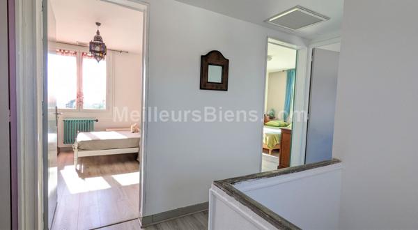 FRONTIGNAN dans l'Hérault, à 2km de la mer, villa avec sous-sol, garage et terrasse