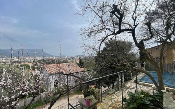 Maison à vendre    5 pièces • 100 m2 Toulon