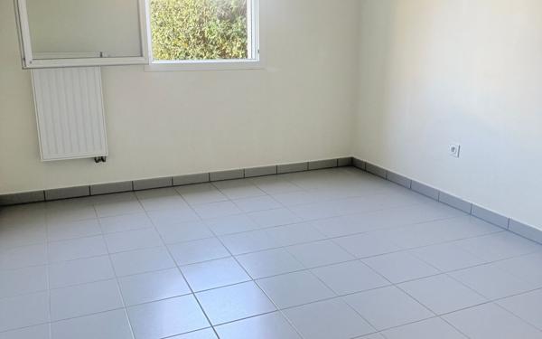 Appartement à vendre    3 pièces • 55,65 m2 Marseille 12