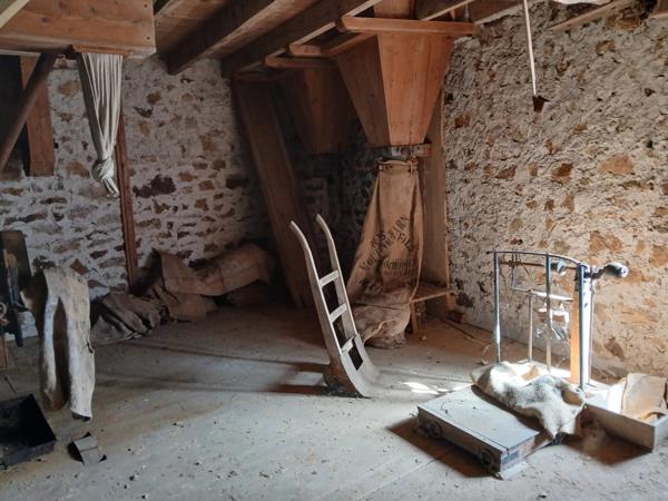 Charmant moulin historique avec caractère à Gorre