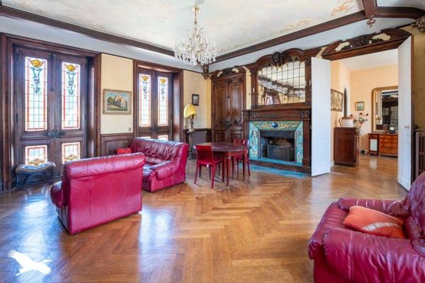 Maison à vendre 525 000 € Châteauneuf-sur-Charente 10 p 456 m² DPE E