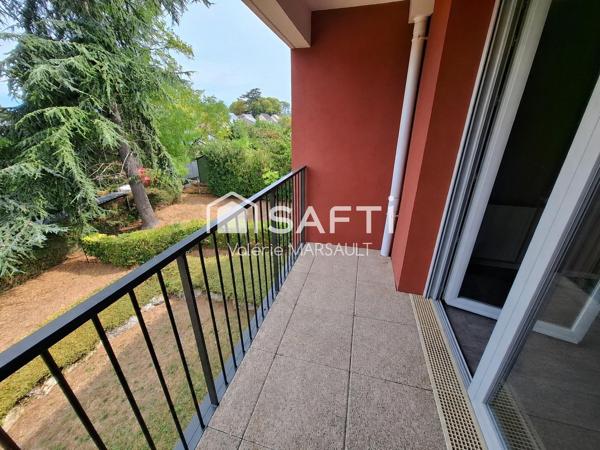 T2 avec balcon, parking privatif et vue sur jardin