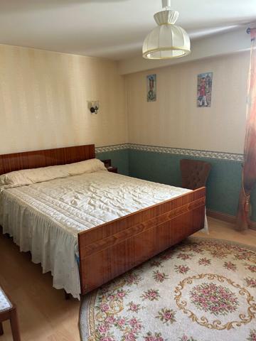 PARTHENAY MAISON SUR SOUS-SOL 180 m2, Parthenay 79200