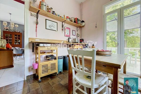 Maison à vendre 10 pièces de 172 m² à Jouy-le-Moutier
