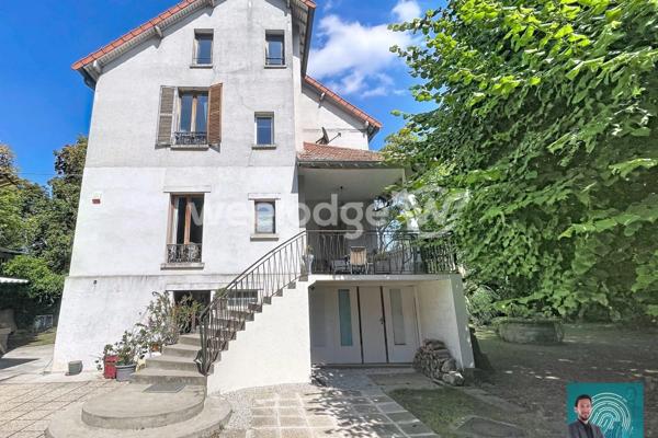 Maison à vendre 10 pièces de 172 m² à Jouy-le-Moutier