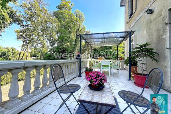 Maison à vendre 10 pièces de 172 m² à Jouy-le-Moutier