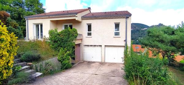 A 2.5 km du Puy en Velay, maison 5 pièces 130.06 m2 sur terrain 1160 m2