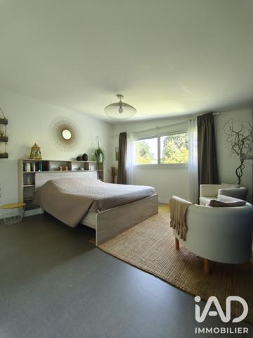 Maison à vendre 8 pièces 203 m² Montreuil-Juigné