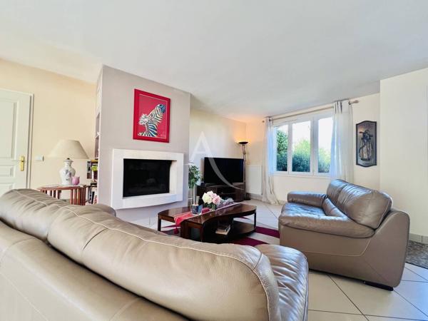 Maison Roissy En Brie 5 pièce(s) 165 m2