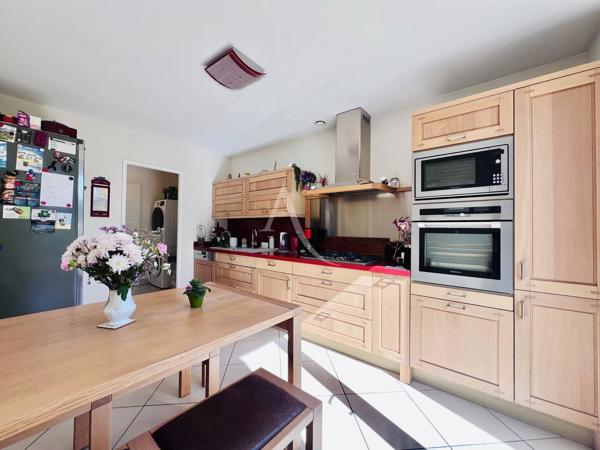 Maison Roissy En Brie 5 pièce(s) 165 m2