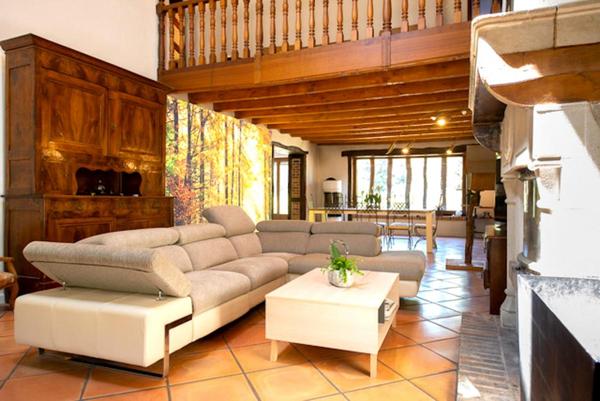 DEMEURE BRESSANE  haut gamme terrain 2 hectares