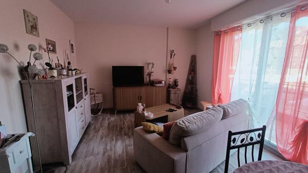 Appartement Millau T2 avec ascenseur et cave - résidence proche de toutes commodités Millau