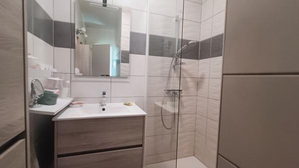 Appartement Millau T2 avec ascenseur et cave - résidence proche de toutes commodités Millau