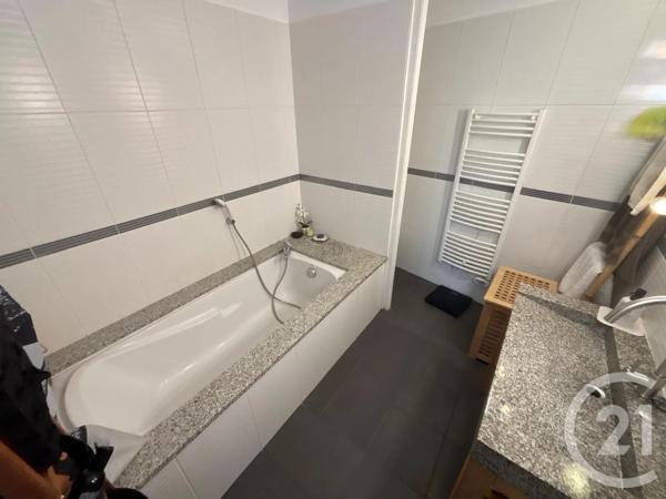 Maison à vendre  10 pièces - 236,15 m 2   VANNES  - 56