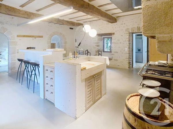 Maison à vendre  10 pièces - 236,15 m 2   VANNES  - 56