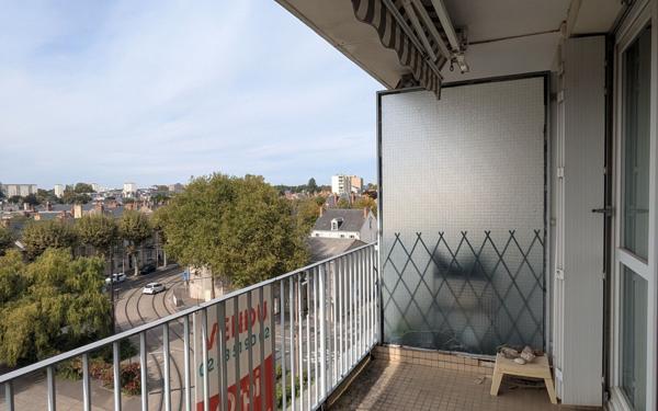 Appartement à vendre    3 pièces • 63,28 m2 Orléans