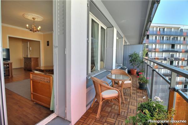 Appartement T3 de 82 m² en hypercentre de CLERMONT-FERRAND avec balcon et parking