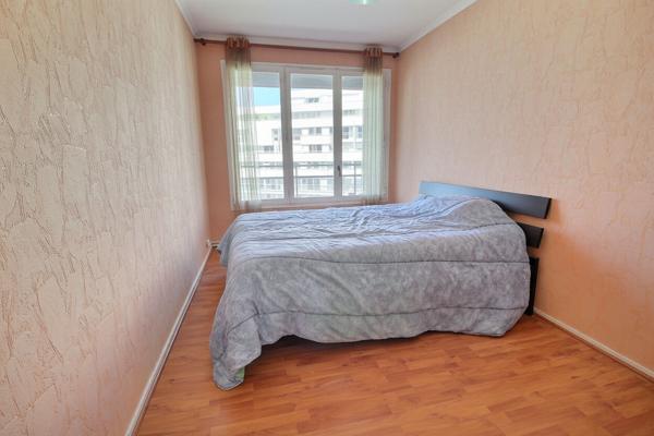 Appartement T3 de 82 m² en hypercentre de CLERMONT-FERRAND avec balcon et parking