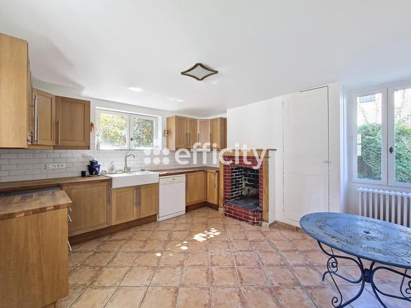 Maison 8 pièces - 220 m²