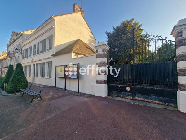 Maison 8 pièces - 220 m²