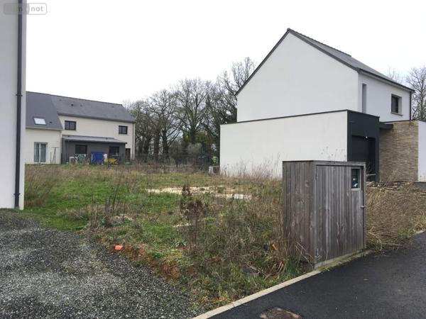 Terrain à Batir à vendre à Châteaugiron en Ille-et-Vilaine (35410), ref : 134/4321 Saint Aubin du Pavail