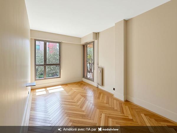APPARTEMENT 2/3 PIECES 75 m² AVEC TERRASSE, CAVE ET GARAGE