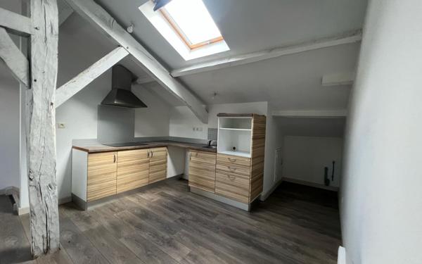 Appartement à louer    3 pièces •  Barcelonne-du-Gers