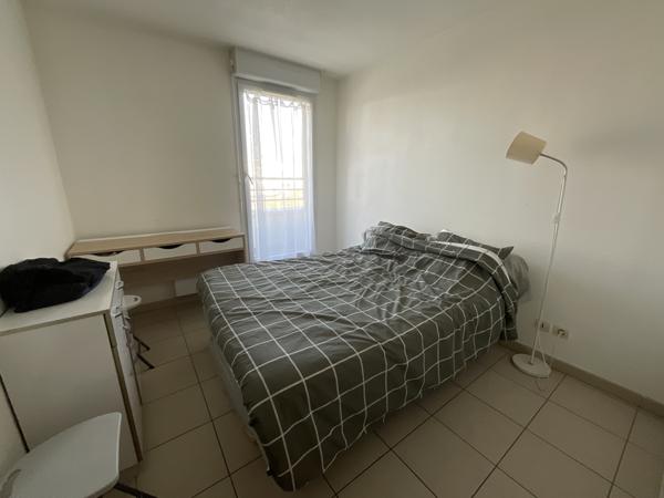 L'Isle-d'Abeau (38080) À L'Isle-D'Abeau, appartement T3 avec grande terrasse ainsi que deux places de parkings