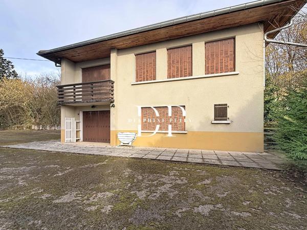Maison à vendre 5 pièces de 137 m2, terrain d'env. 1000 m2 LUCINGES (74)