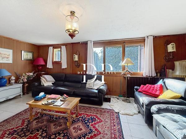 Maison à vendre 5 pièces de 137 m2, terrain d'env. 1000 m2 LUCINGES (74)