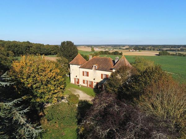 ANCIEN RELAIS DE CHASSE AUX PORTES DE CHATELLERAULT
