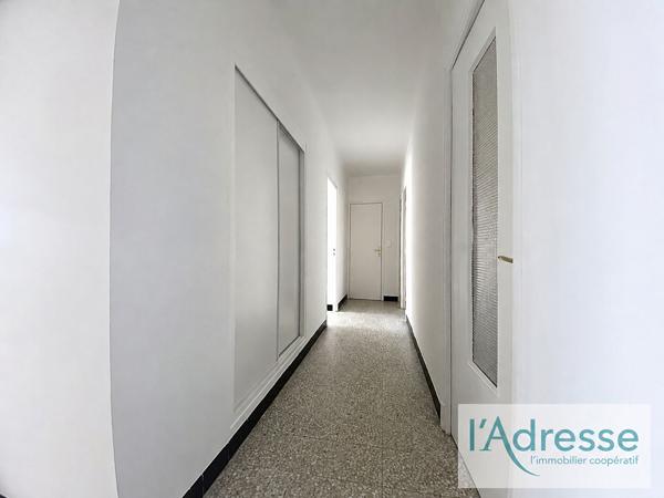 Appartement Ajaccio 3 pièce(s) 84 m2 - Rue Del Pellegrino - vue mer - parking collectif