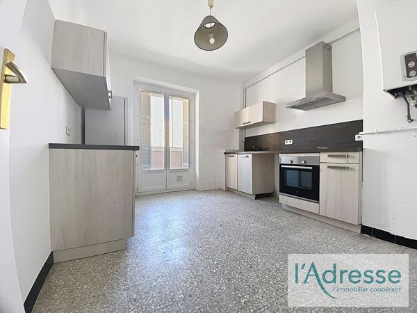 Appartement Ajaccio 3 pièce(s) 84 m2 - Rue Del Pellegrino - vue mer - parking collectif