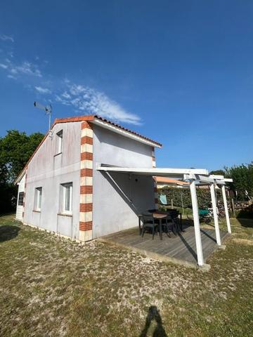 Maison deux chambres sur terrain de 670m²