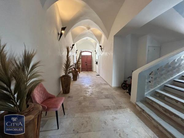 Appartement à louer 2 pièces 44.4m² Brignoles (83170)