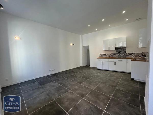 Appartement à louer 2 pièces 44.4m² Brignoles (83170)
