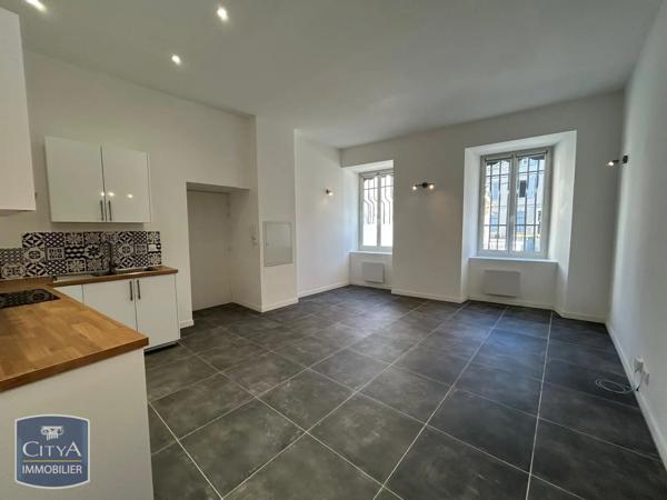 Appartement à louer 2 pièces 44.4m² Brignoles (83170)