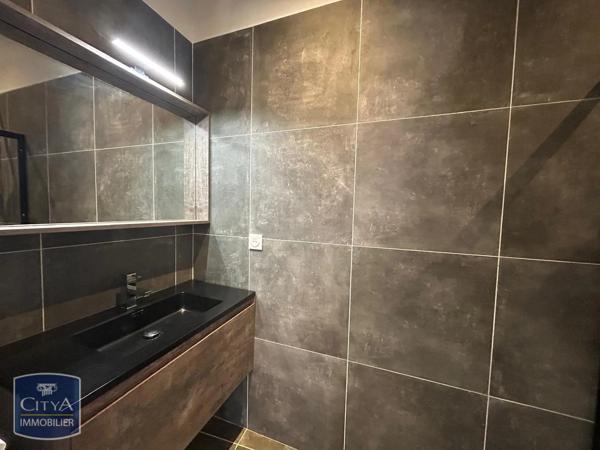 Appartement à louer 2 pièces 44.4m² Brignoles (83170)