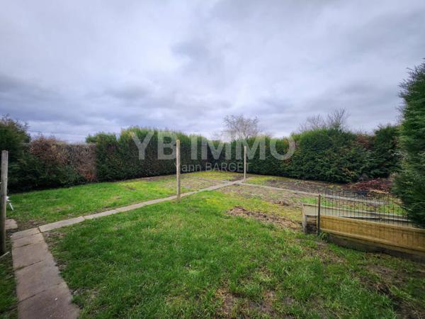 Maison construction traditionnelle sur sous-sol total avec dépendances