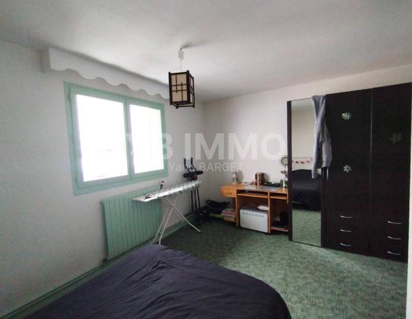 Maison construction traditionnelle sur sous-sol total avec dépendances