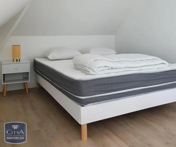 Appartement à louer 4 pièces 77.1m² Saumur (49400)