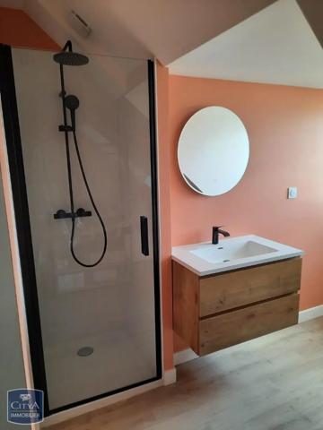 Appartement à louer 4 pièces 77.1m² Saumur (49400)