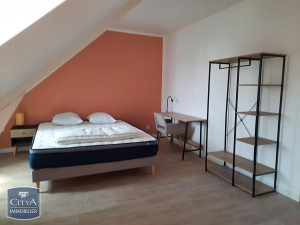 Appartement à louer 4 pièces 77.1m² Saumur (49400)