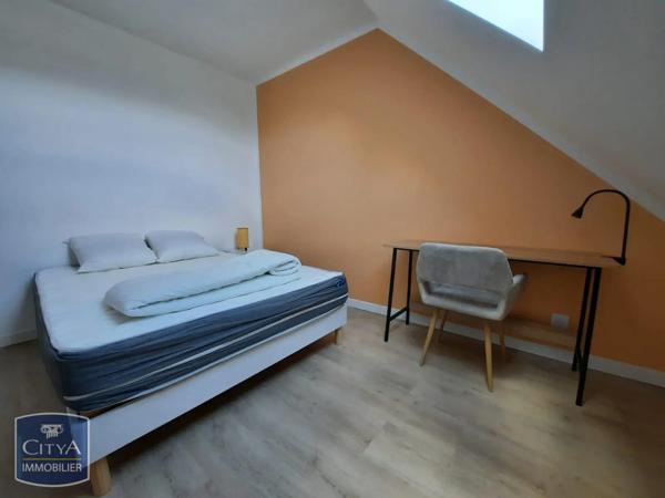 Appartement à louer 4 pièces 77.1m² Saumur (49400)