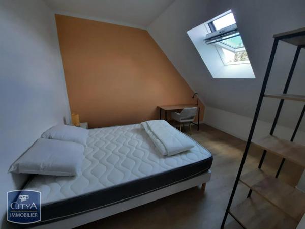 Appartement à louer 4 pièces 77.1m² Saumur (49400)