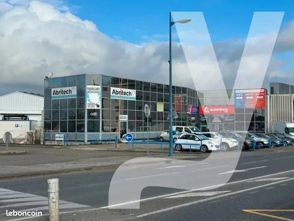 Local commercial avec showroom et bureaux – Emplacement stratégique sur axe passant - 47520 Le Passage - Réf 87016878