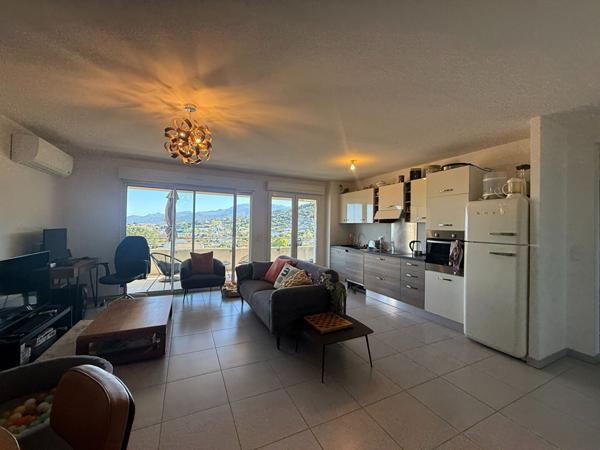 Appartement T3 (71 m²) à louer à BORGO